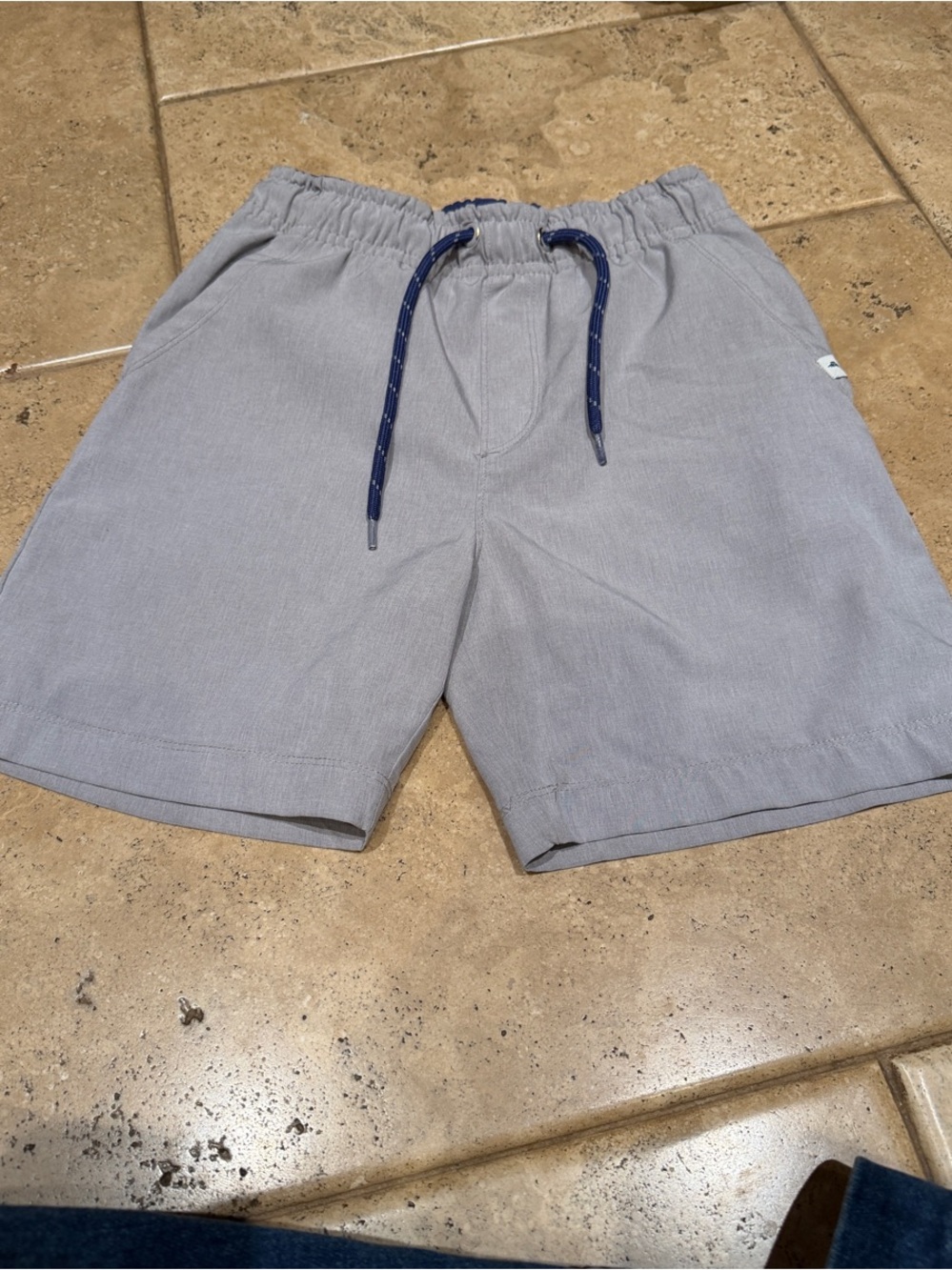 Kids Tommy Bahama Light Gray Elastic Waist Shorts with Navy Drawcord size 5/6